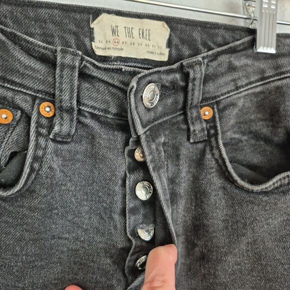 We The Free Jeans Womens 26 Black Distressed Mid Rise Button Fly Ladies Pants - Picture 9 of 16